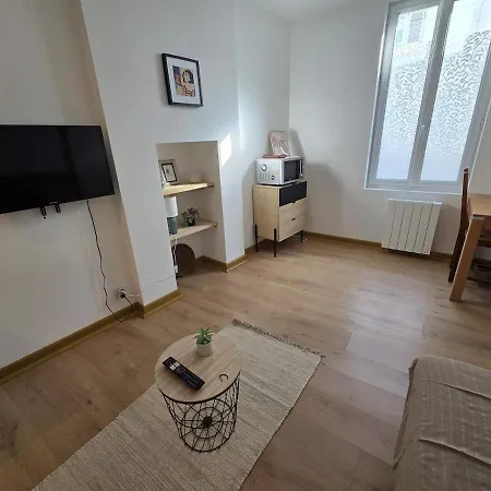 Bezine, Petit Centre Appartement