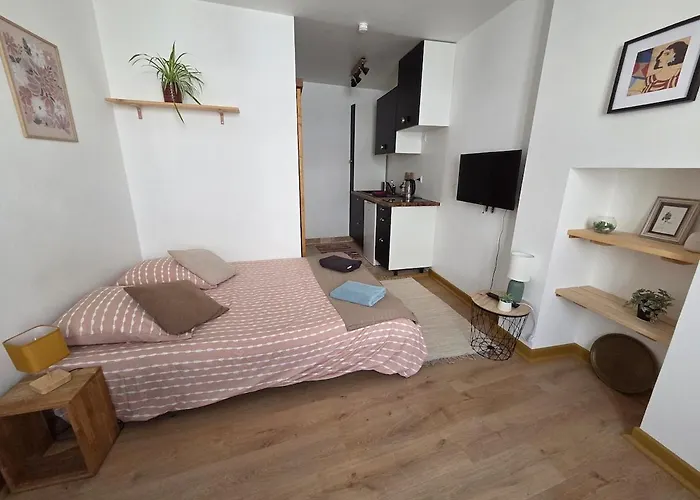 Bezine, Petit Centre Appartement