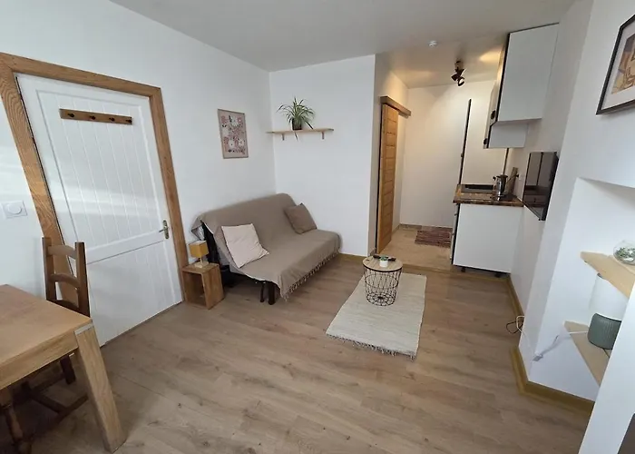 Bezine, Petit Centre Appartement